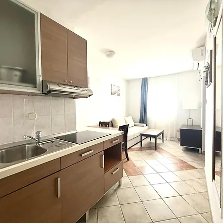 Priscapac & Apart-hotel Prizba