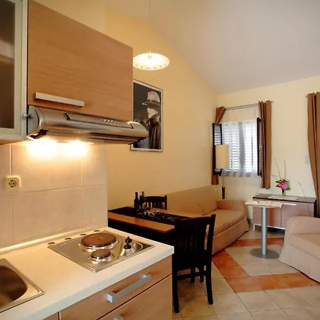 Aparthotel Priscapac &