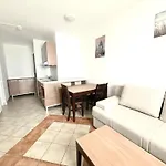 Priscapac & Aparthotel 4*