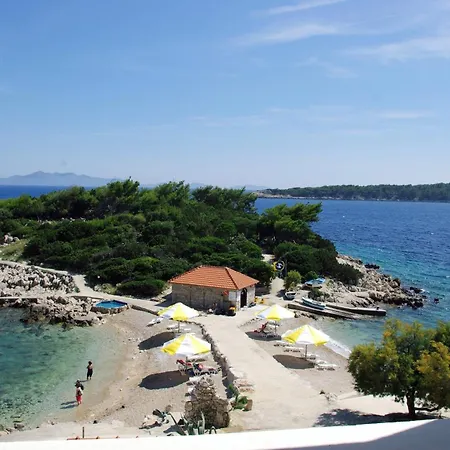 Aparthotel Priscapac & 4*