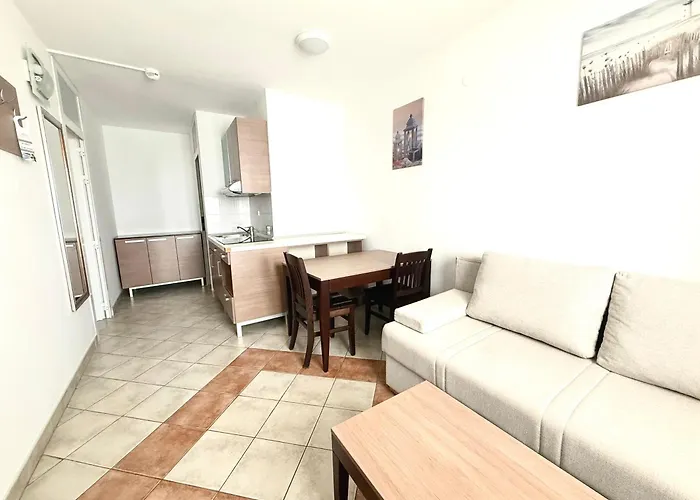 Priscapac & Aparthotel 4*