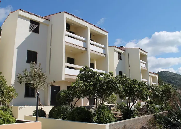 Priscapac & Aparthotel